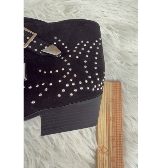 Forever 21 Black Studded Buckle Ankle Boots Size 7.5 NWT Western Style Booties - Picture 11 of 13